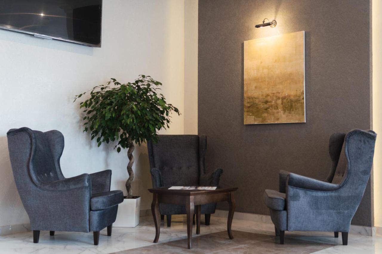 Optima Collection Bergshloss Rivne Exterior foto